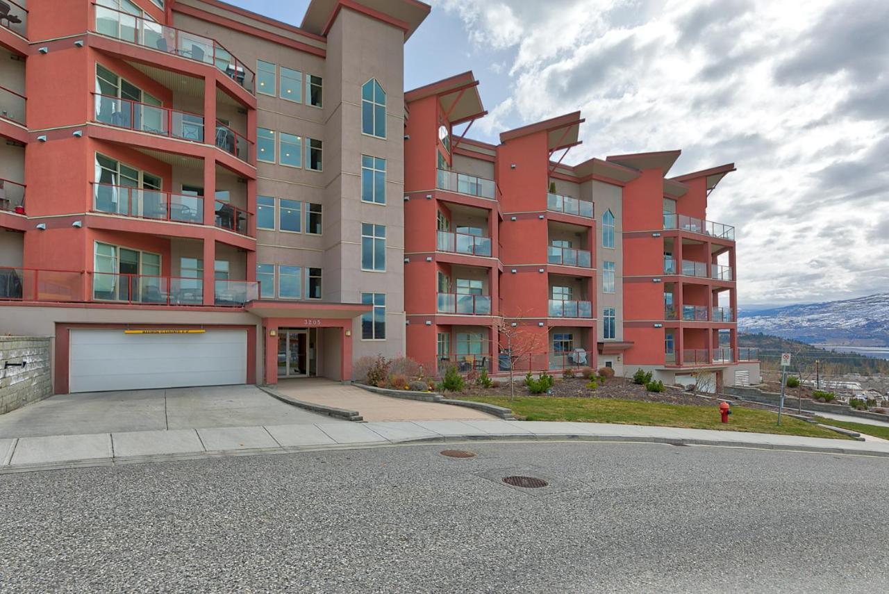 Stay In The Okanagan - Copper Sky, West Kelowna Exteriör bild