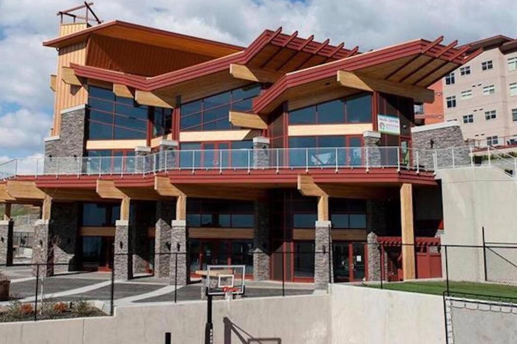 Stay In The Okanagan - Copper Sky, West Kelowna Exteriör bild